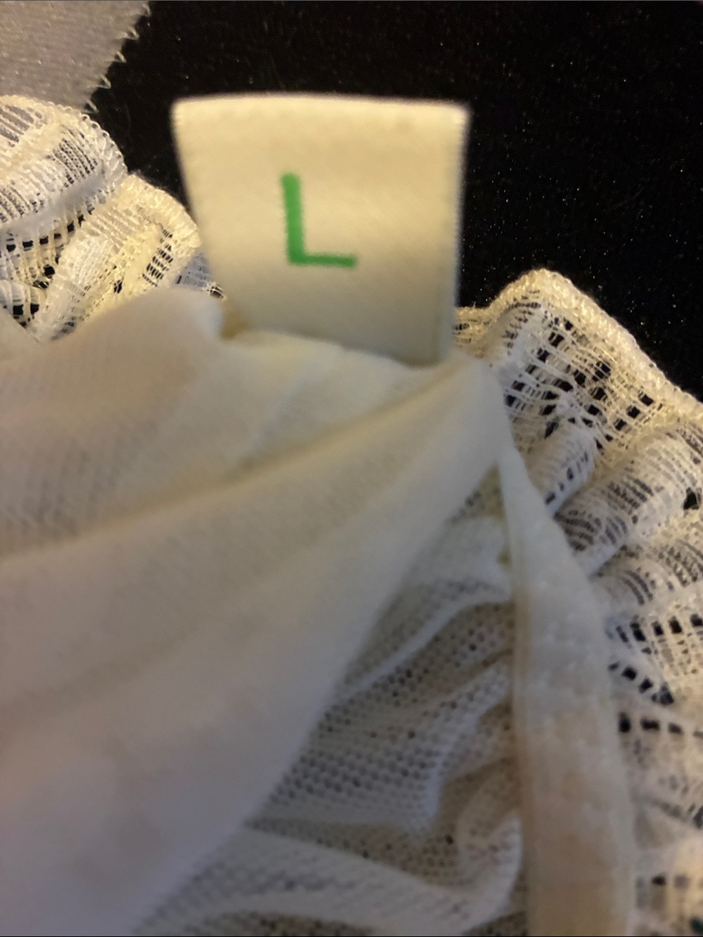 Cream Lace Ruffled bloomers with Bow - Picture 7 of 7
